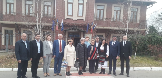 Delegația CJ Iași alături de conducerea CR Telenești la muzeu