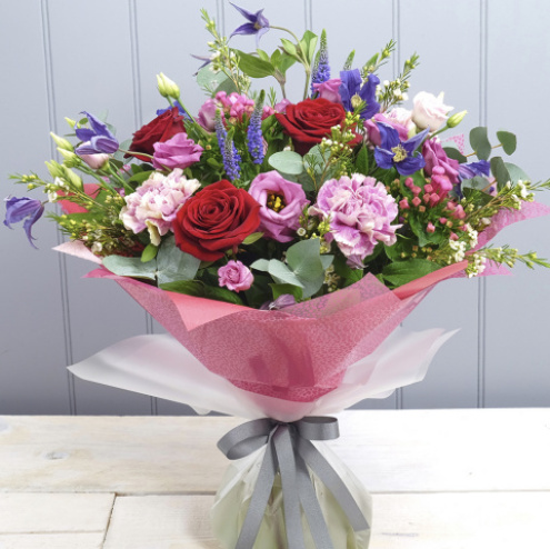 Cottage-Garden-hand-tied-Urb0311