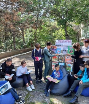 nocturna bibliotecilor