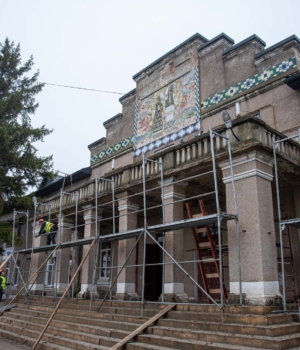 Casa de cultură Sărăteni- în reparație