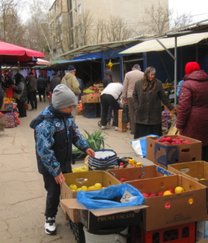 În piață după fructe și legume, scumpe și ele.