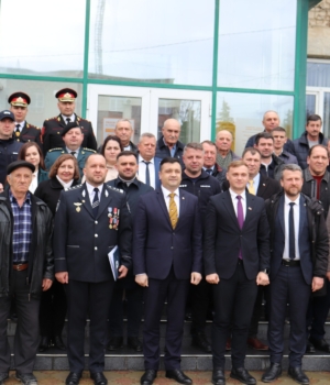 Adrian Efros împreună cu aotoritățile publice locale din Sângerei