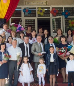 Nicolae Dabila, în ospeție la gimnaziul ce-i poartă numele