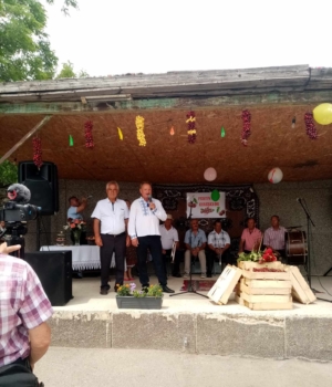 Primarul Veaceslav Tcaciuc și antreprenorul Isai Comerzan la Festival