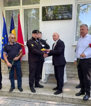Inaugurarea plăcii comemorative