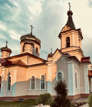 Biserica din Flămânzeni
