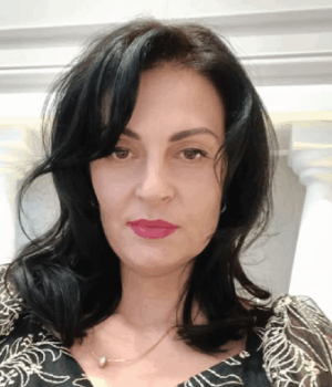 Nicolina Badrajan- Smântână-01